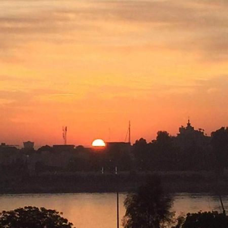 Nile Youth Hotelルクソール エクステリア 写真