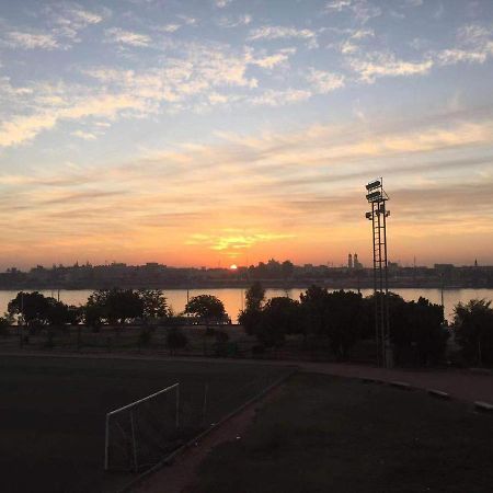 Nile Youth Hotelルクソール エクステリア 写真