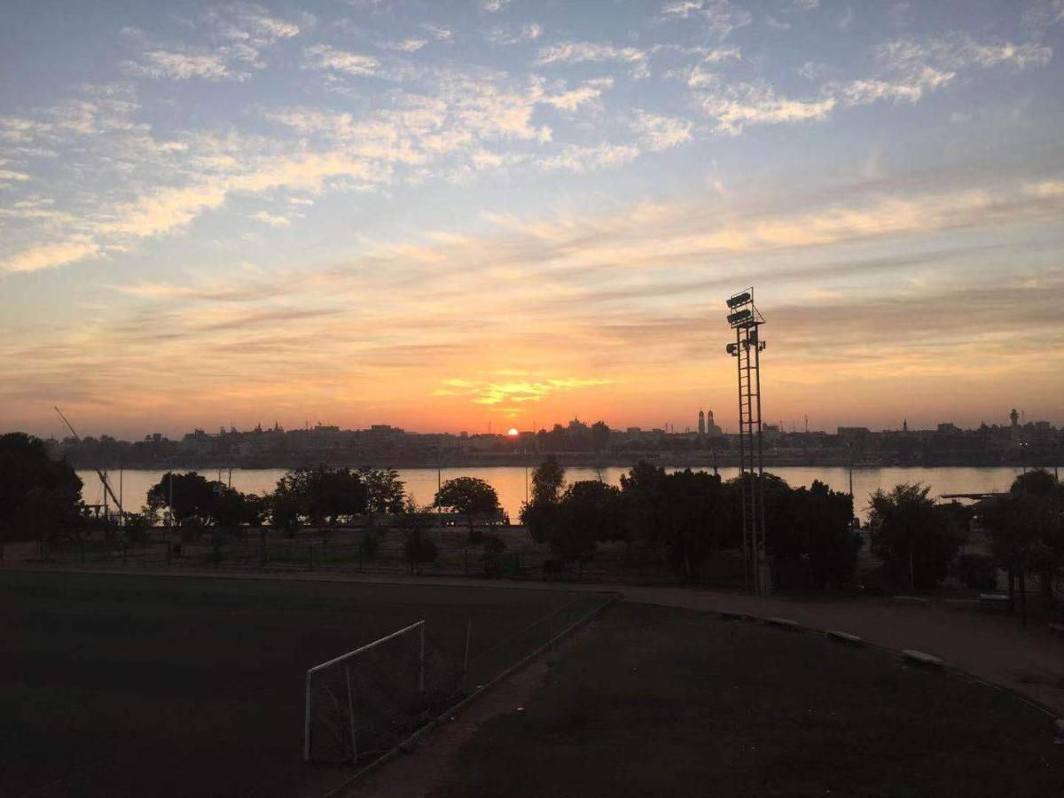 Nile Youth Hotelルクソール エクステリア 写真